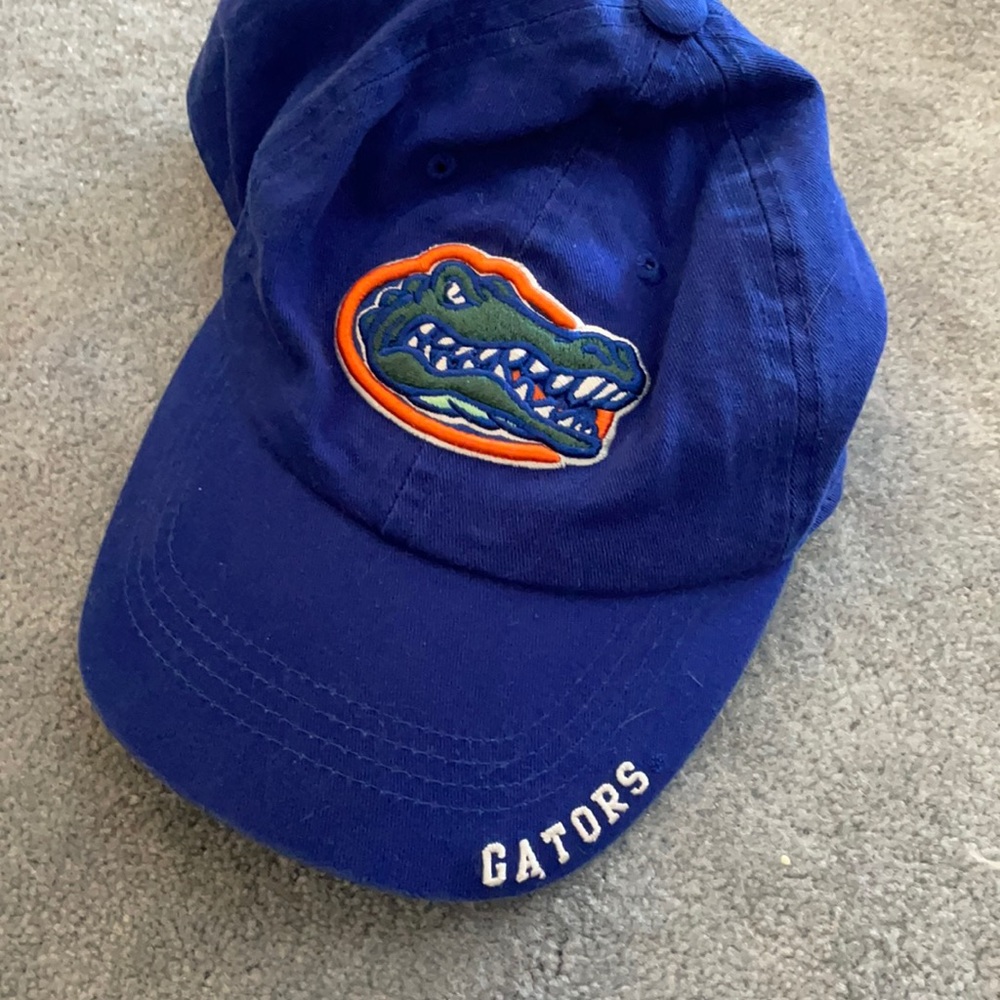 FLORIDA GATORS embroidered Logo Velcro Hat